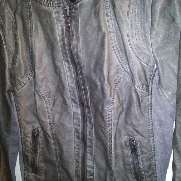 Jacket - Picture 3 of 6